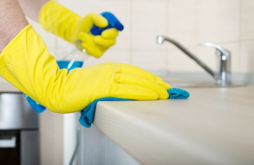 End of tenancy cleaning checklist for SE16 homes